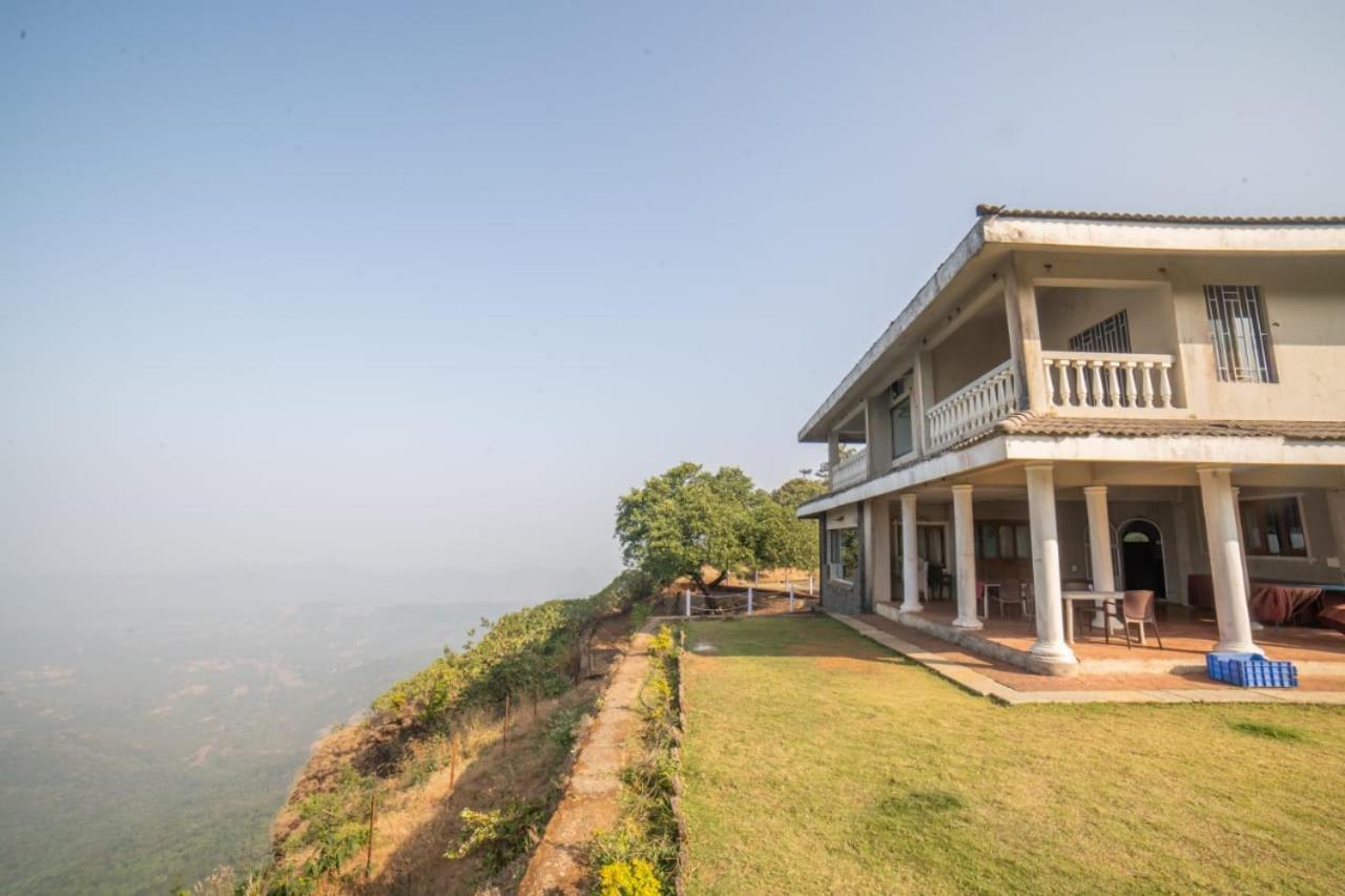 The Cliffhanger - Tarzan'S Villa In The Wilderness Kolhapur Exterior photo