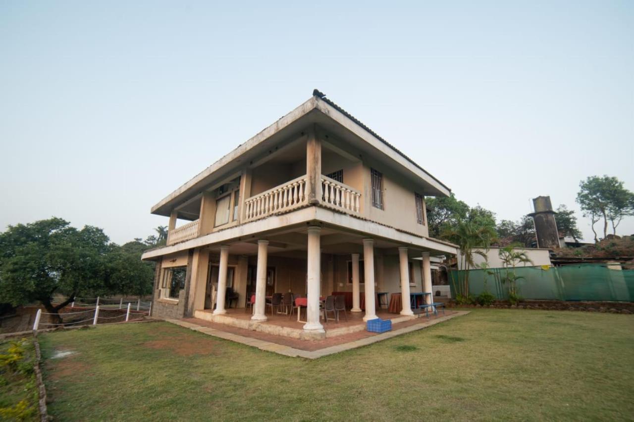 The Cliffhanger - Tarzan'S Villa In The Wilderness Kolhapur Exterior photo