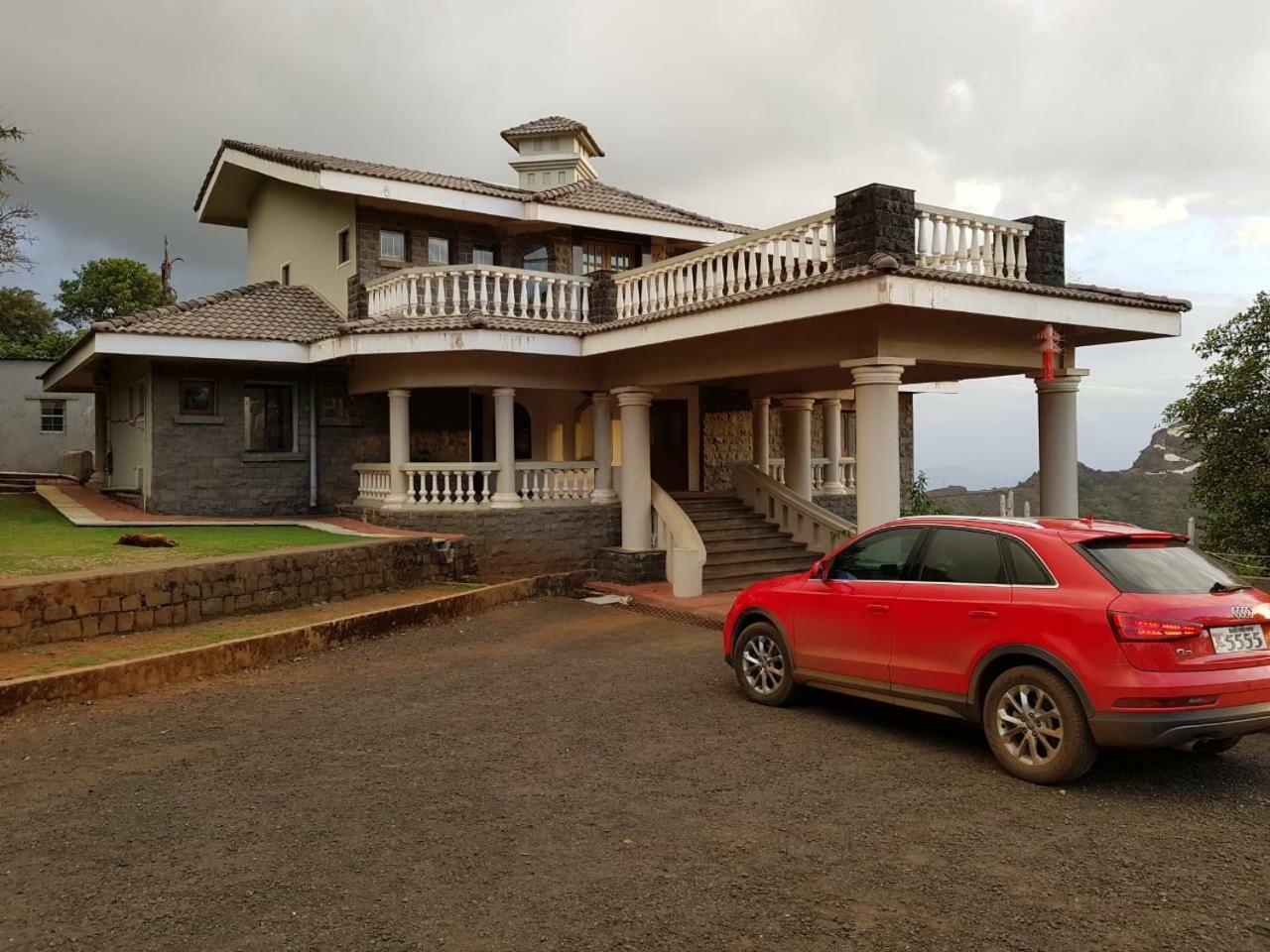 The Cliffhanger - Tarzan'S Villa In The Wilderness Kolhapur Exterior photo